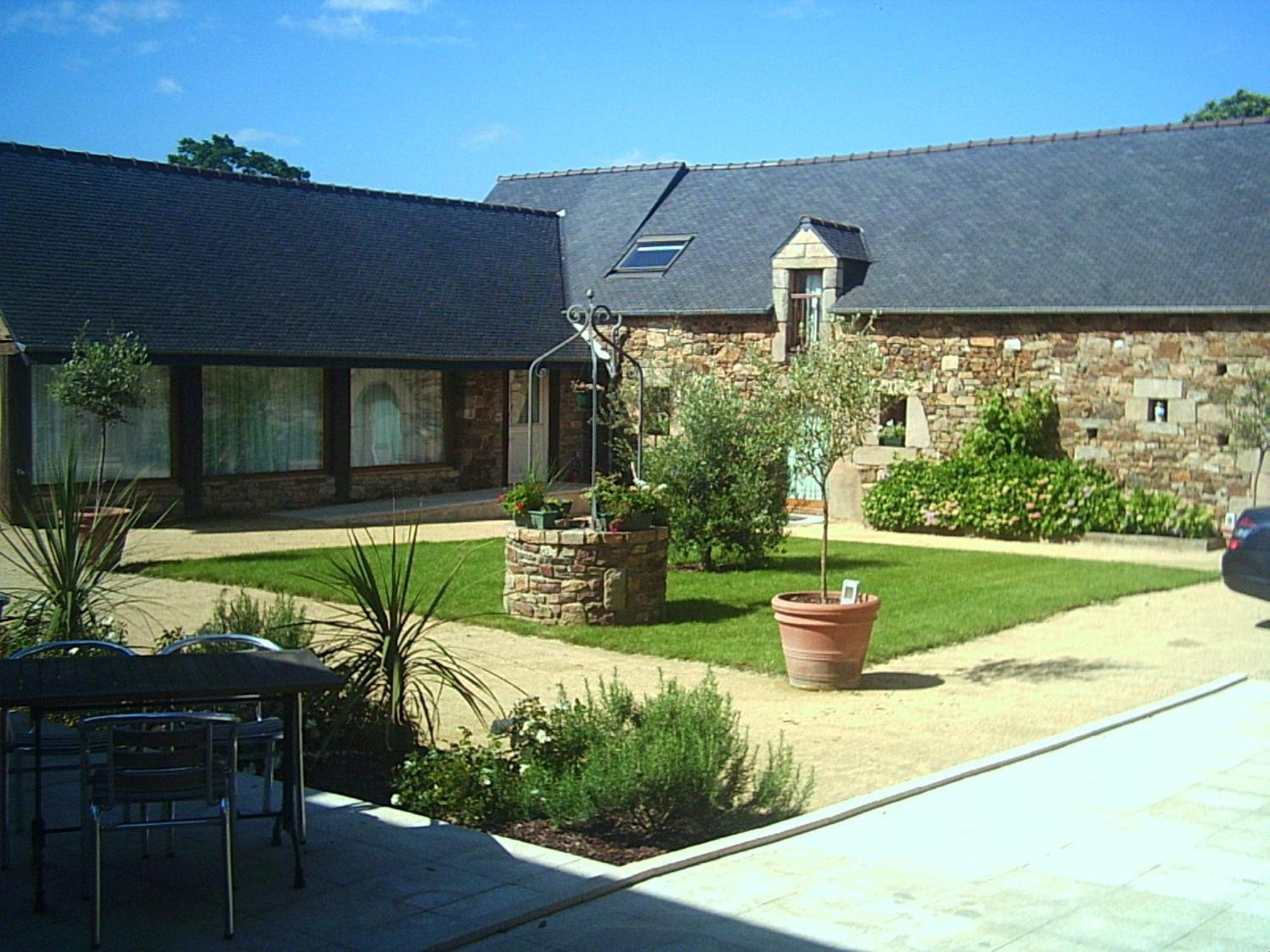 Les Chambres d'hôtes d'Adèle Quemper-Guézennec Exterior foto